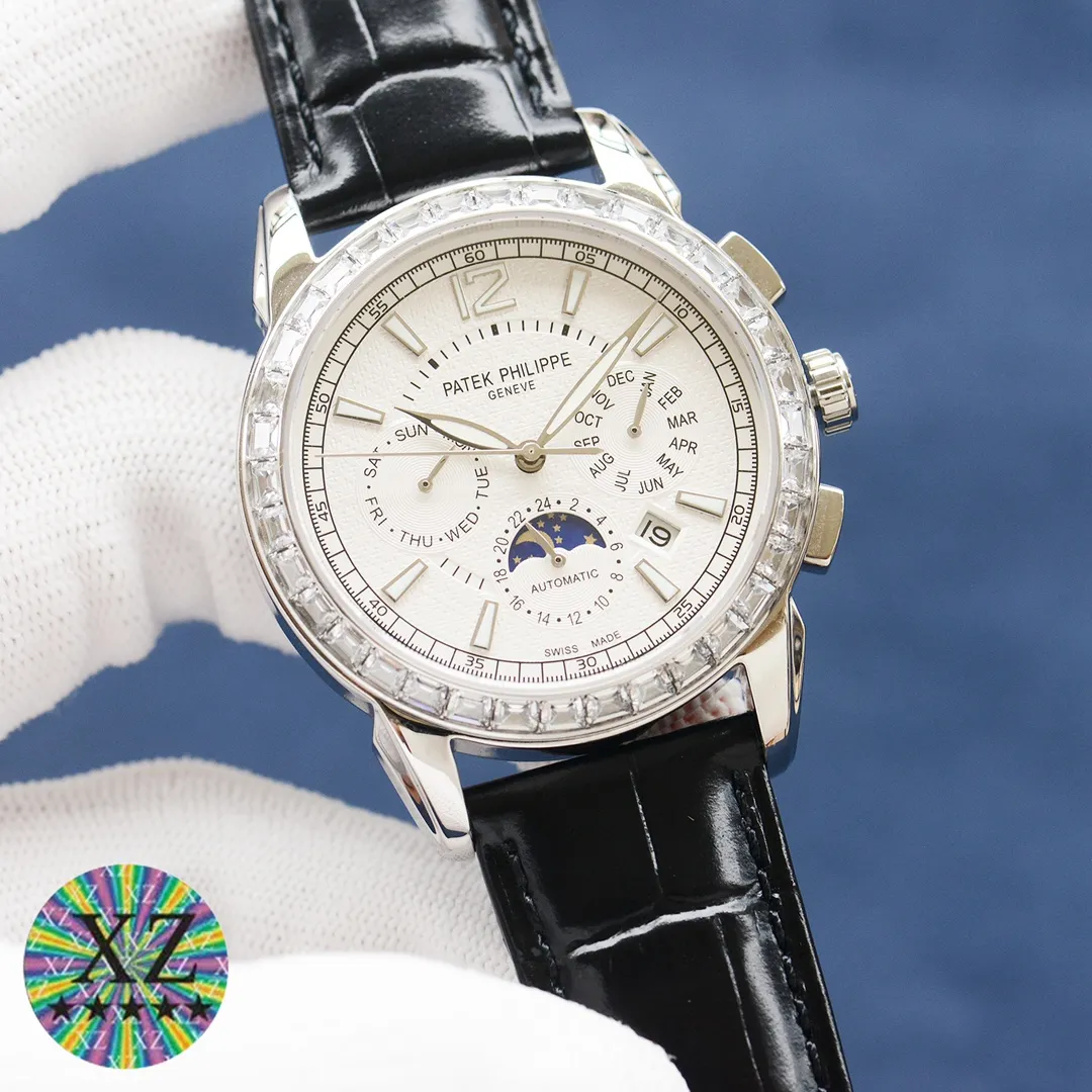 [Rose] [Rose] A new work by the craftsman • Launching the latest style • Patek Philippe PP multi-function watch. Full of business style. Equipped with an original imported 9100 moon phase function movement mechanical watch. ⚙️ Accurate travel time and zero repair. The use of 13 square diamonds as scales on the dial shows the luxurious temperament of this watch. [呲呲] Imported cowhide strap. The mirror is made of sapphire mirror. See-through bottom cover. It is waterproof to 30 meters and has a diameter of 42mmx10mm. The functions of the watch include day of the week, month, date, moon, sun and other functions. The reputation of the best men's watch is revealed in every detail: a man is a warm gentleman, with great taste and craftsmanship, which is comparable to the original! The appearance and appearance are the same and unique! (Focus on original new machines) Factory quality! Welcome to reprint!